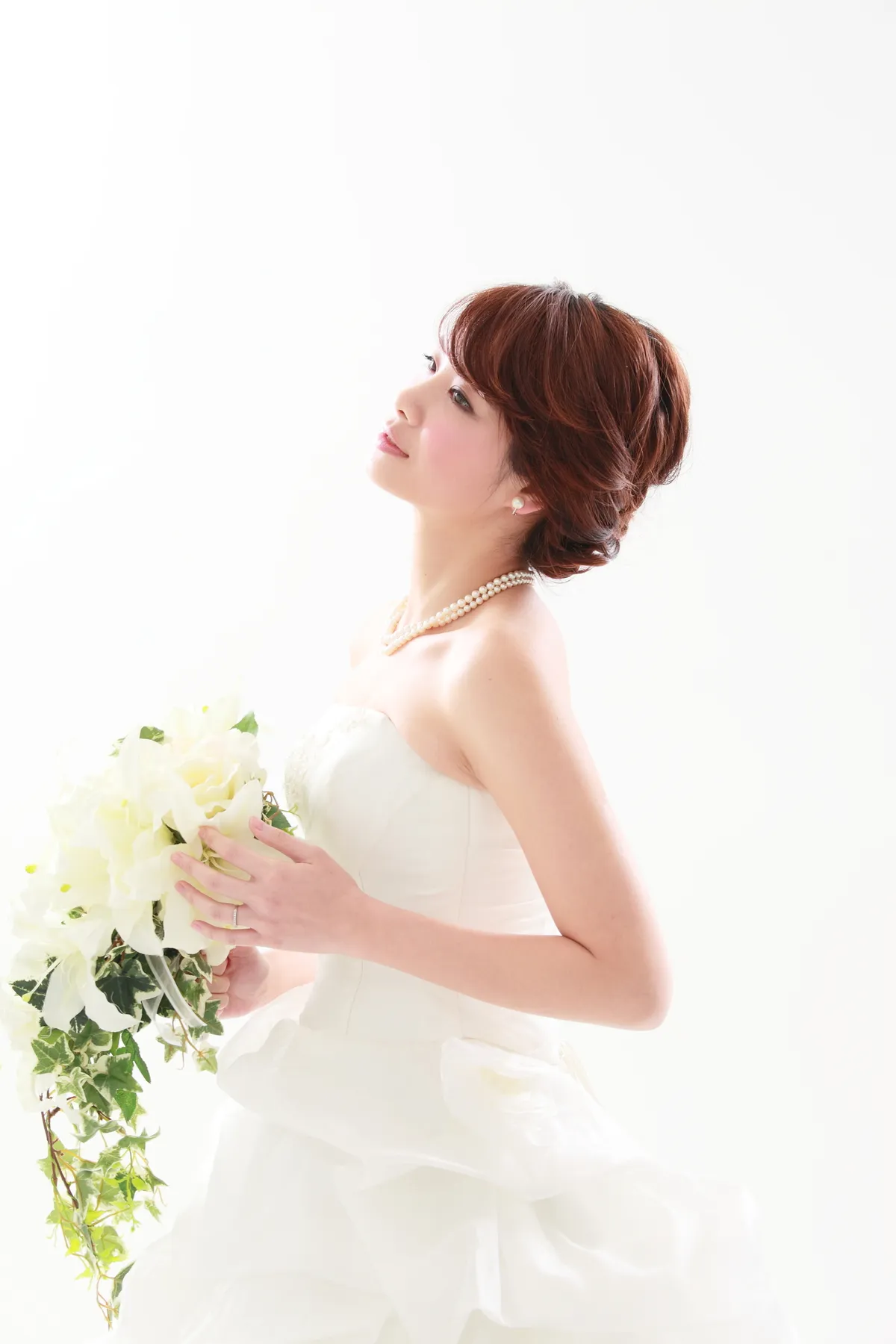 LUMINAのヘアメイク